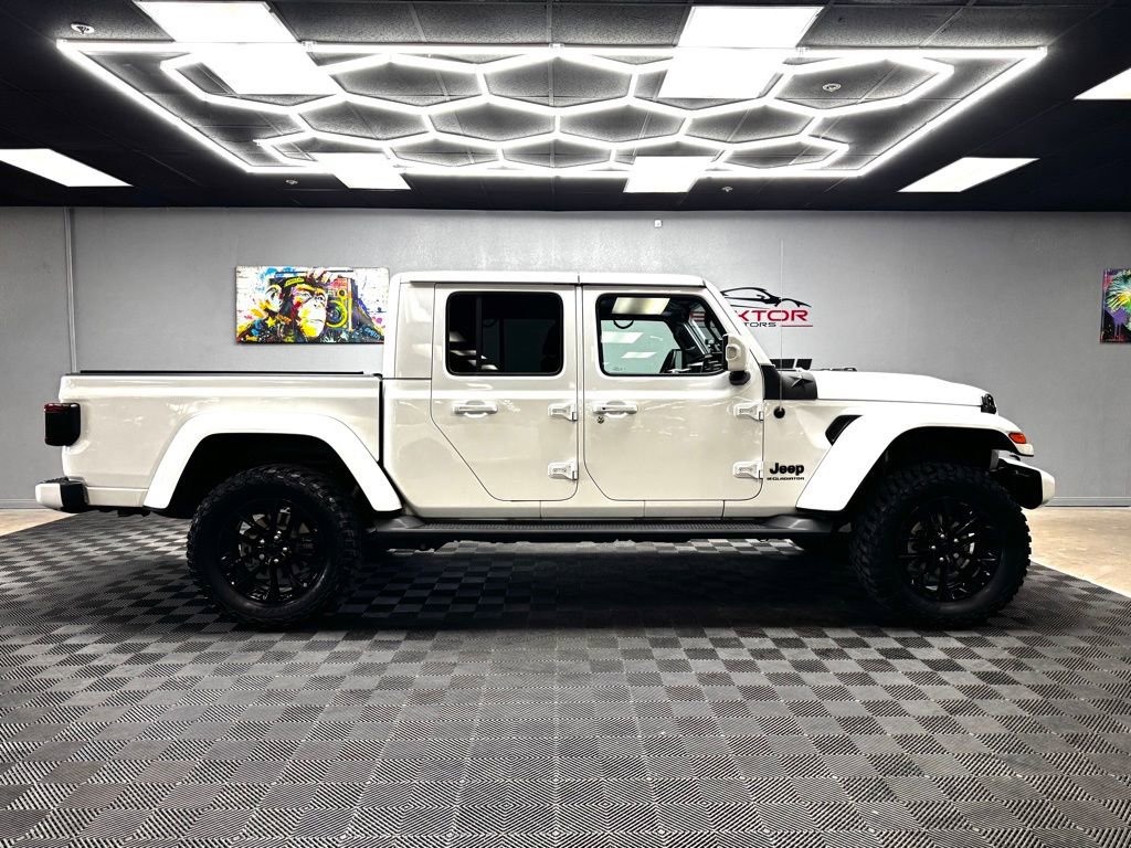 Used 2023 Jeep Gladiator Overland AWD/4WD image 17