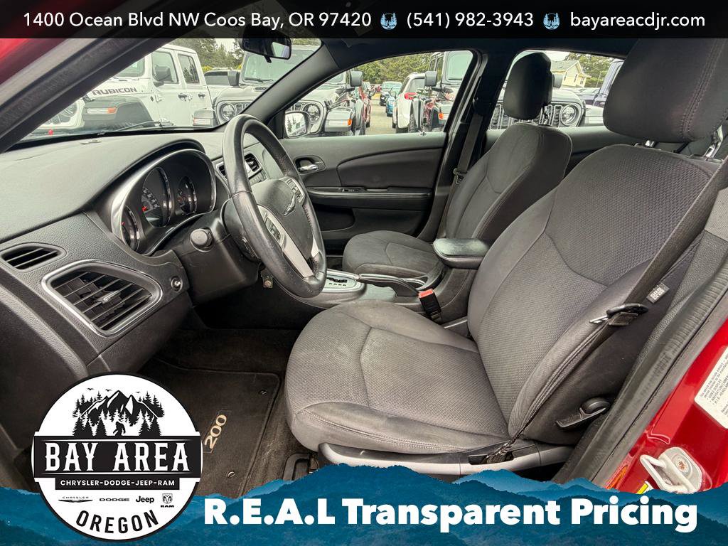 Used 2012 Chrysler 200 Touring FWD image 12