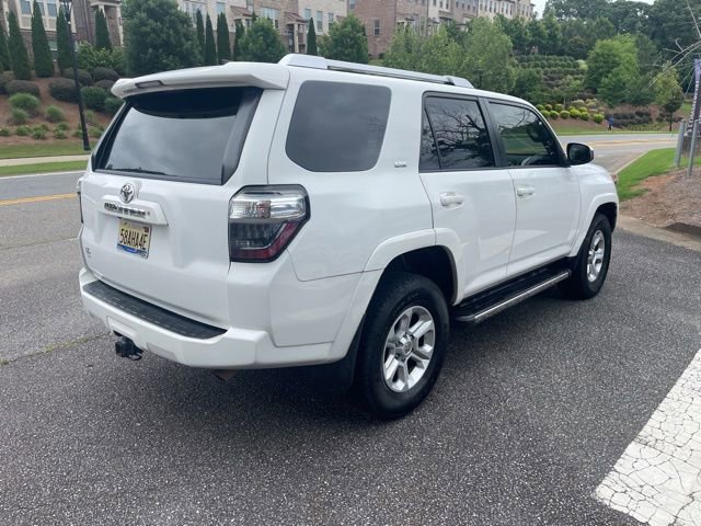 Used 2016 Toyota 4Runner SR5 AWD/4WD image 4
