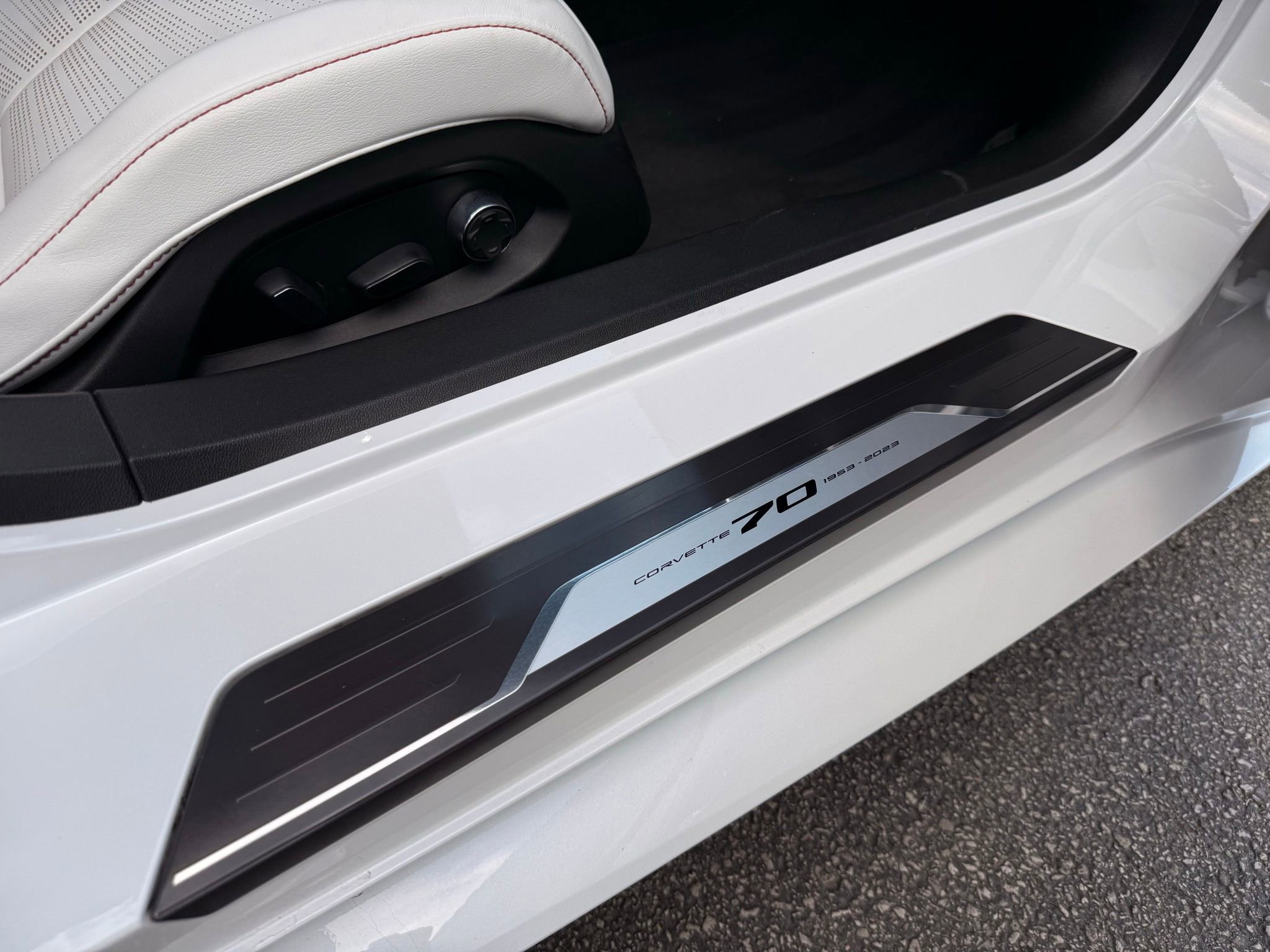 Used 2023 Chevrolet Corvette Stingray w/ Z51 Performance Package image 23