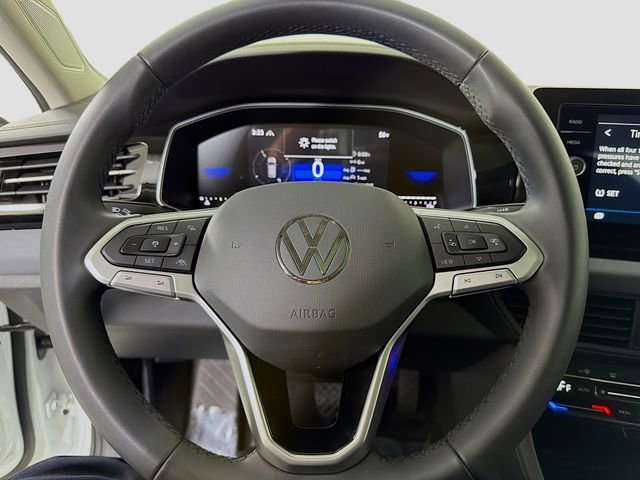 New 2026 Volkswagen Jetta SE FWD image 12