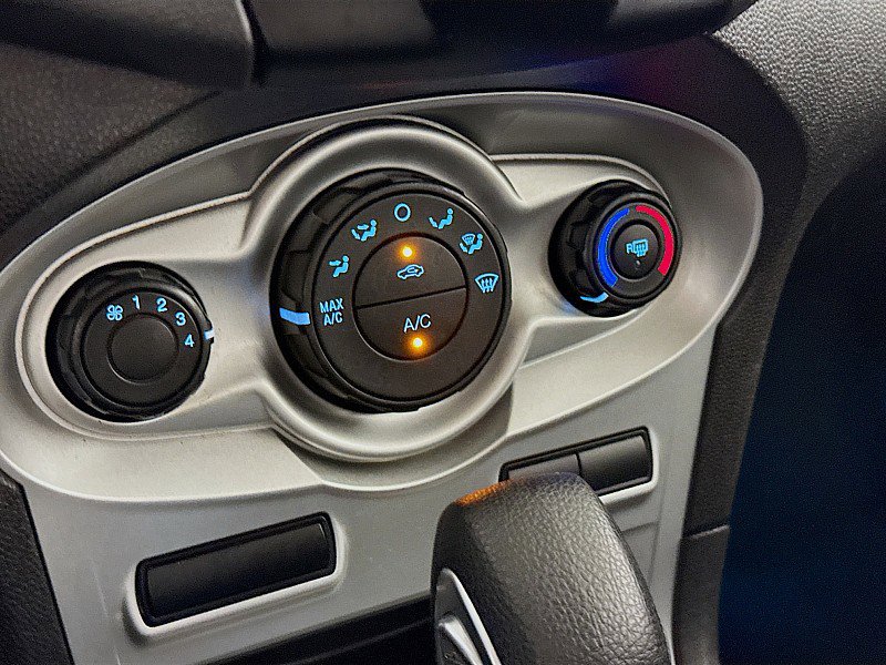 Used 2018 Ford Fiesta SE FWD image 16
