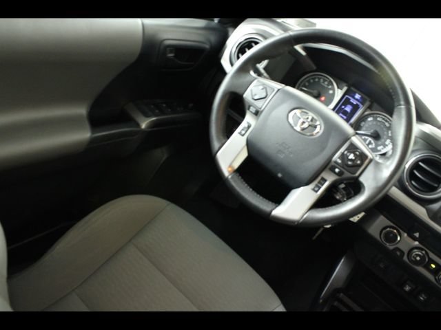 Used 2019 Toyota Tacoma SR5 AWD/4WD image 16
