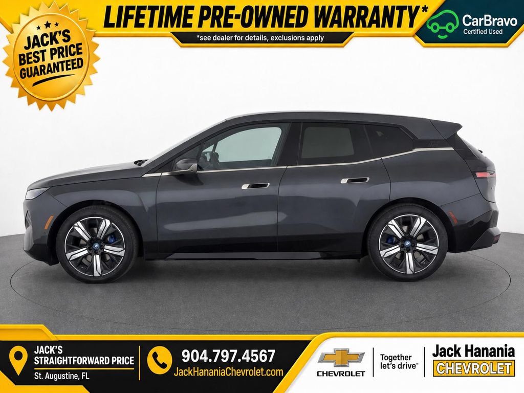 Used 2023 BMW iX xDrive50 w/ Sport Package AWD/4WD image 4