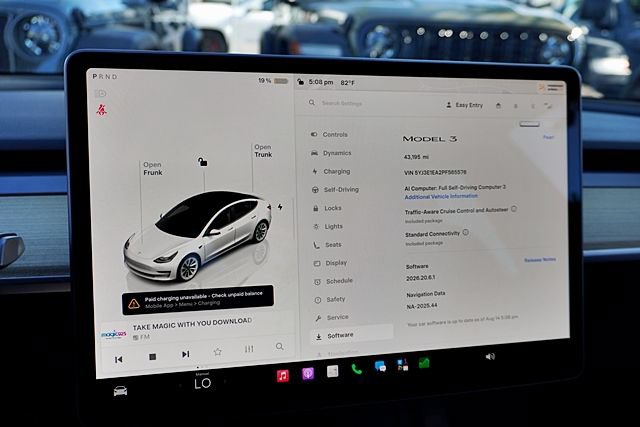 Used 2023 Tesla Model 3 Standard Range RWD image 33