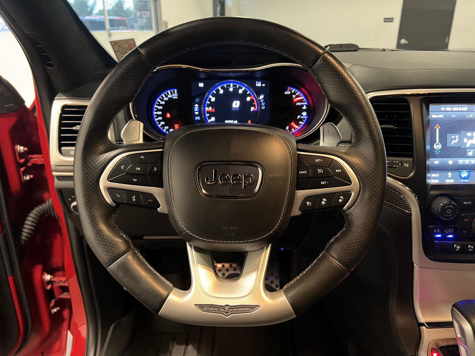 Used 2018 Jeep Grand Cherokee Trackhawk AWD/4WD image 9