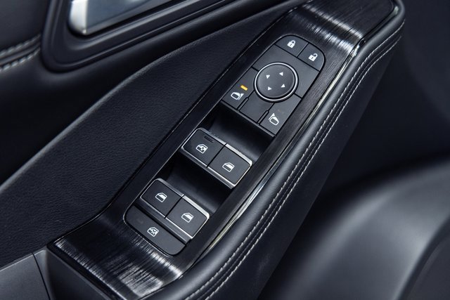 Used 2022 Nissan Rogue SL w/ SL Premium Package image 12