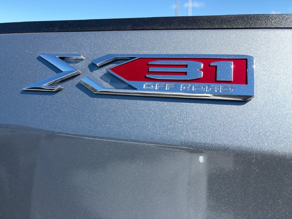 New 2026 GMC Sierra 1500 SLT w/ SLT Premium Package AWD/4WD image 34