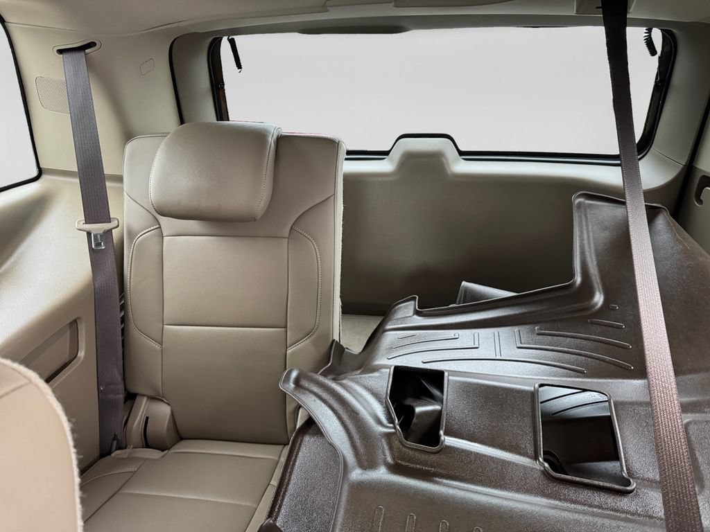 Used 2019 Chevrolet Tahoe Premier AWD/4WD image 18