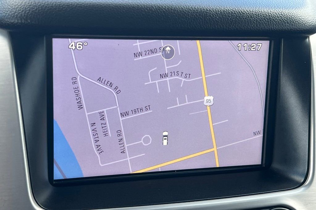 Used 2015 GMC Yukon SLT image 17