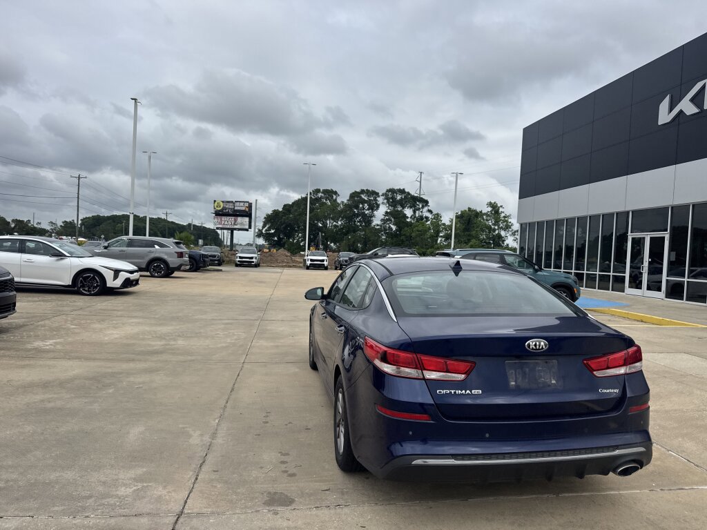 Used 2020 Kia Optima LX FWD image 20