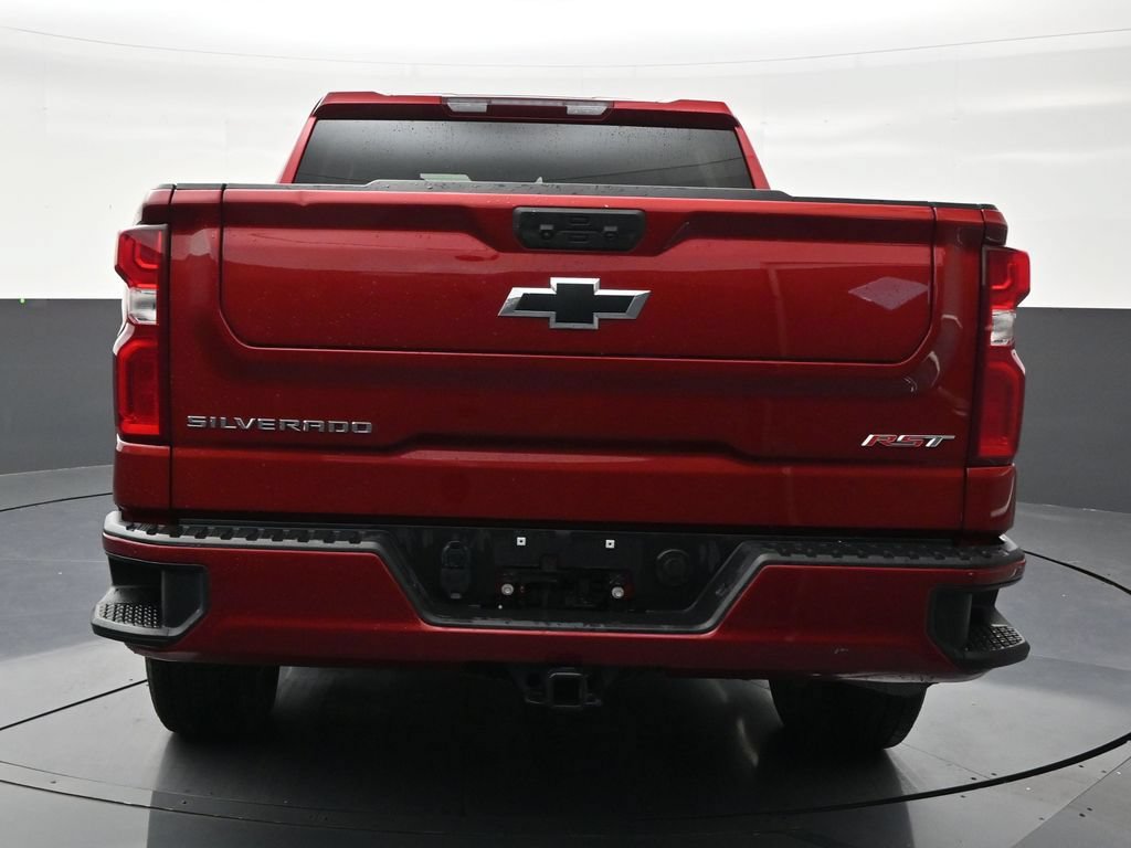 Used 2025 Chevrolet Silverado 1500 RST RWD image 4