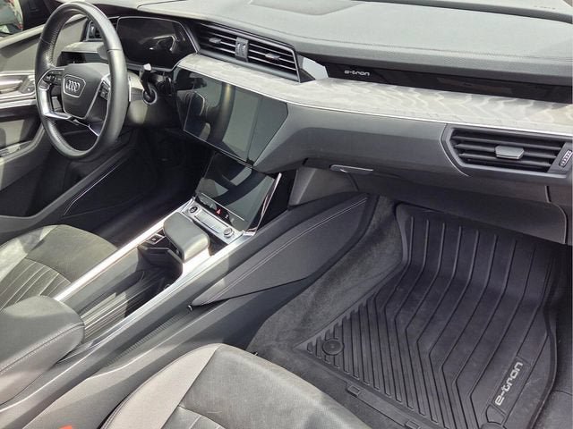 Used 2021 Audi e-tron Premium Plus w/ Premium Plus Package AWD/4WD image 19