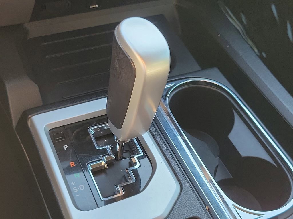 Used 2018 Toyota Tundra Limited w/ Limited Premium Package image 30