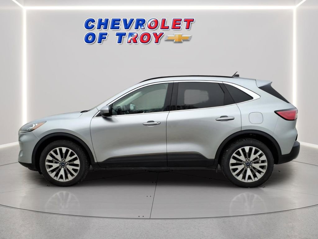 Used 2022 Ford Escape Titanium image 5