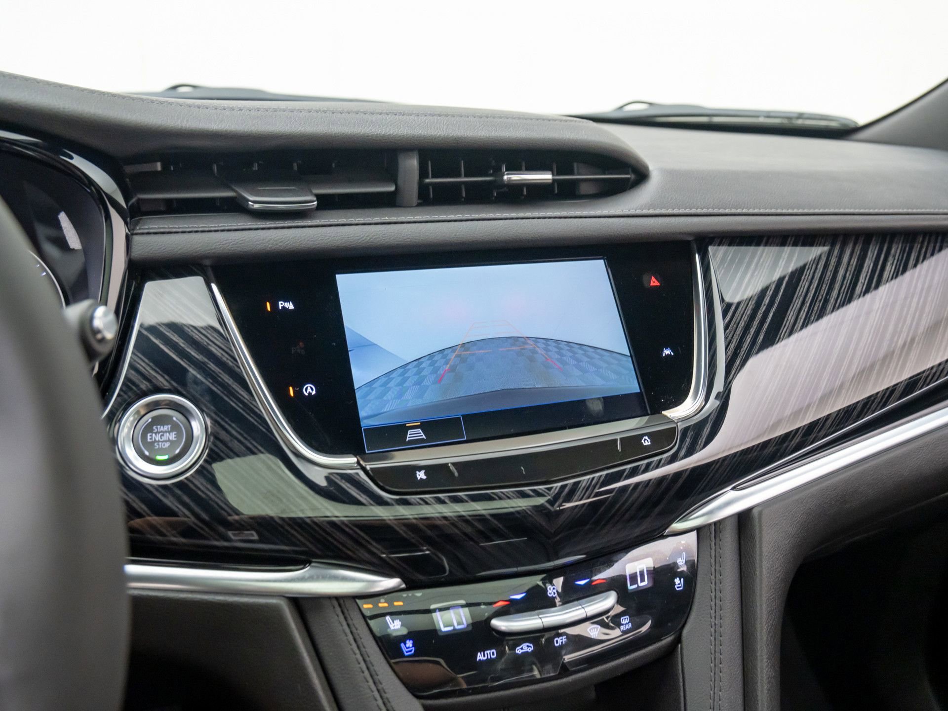 New 2025 Cadillac XT6 Premium Luxury image 25