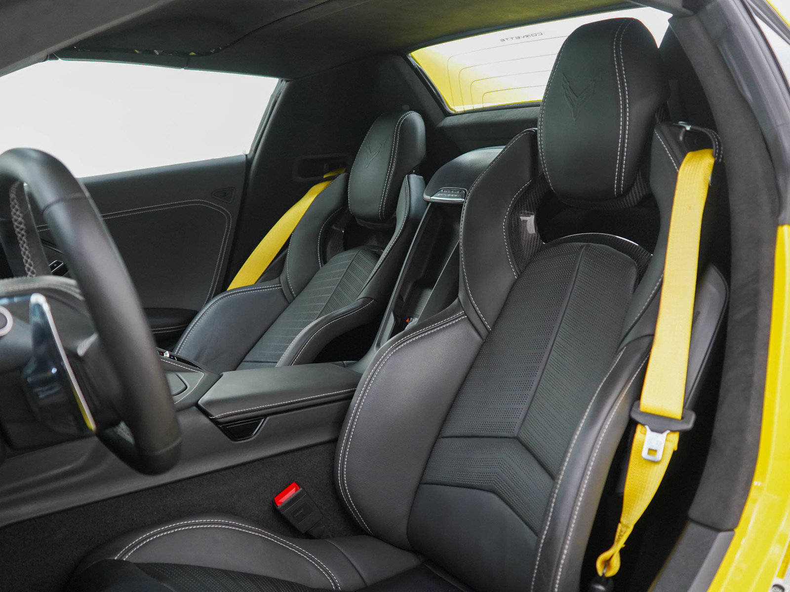 Used 2024 Chevrolet Corvette Stingray Premium Conv w/ Stealth Interior Trim Package RWD image 25