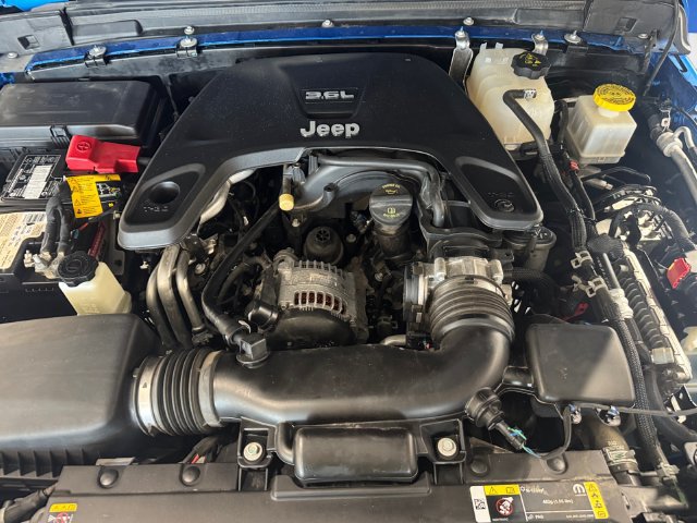 Used 2021 Jeep Gladiator Rubicon AWD/4WD image 7