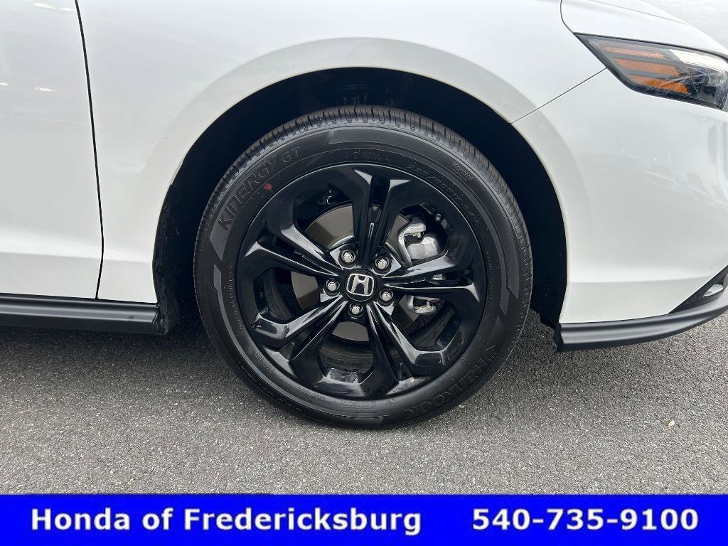 Used 2025 Honda Accord SE image 13