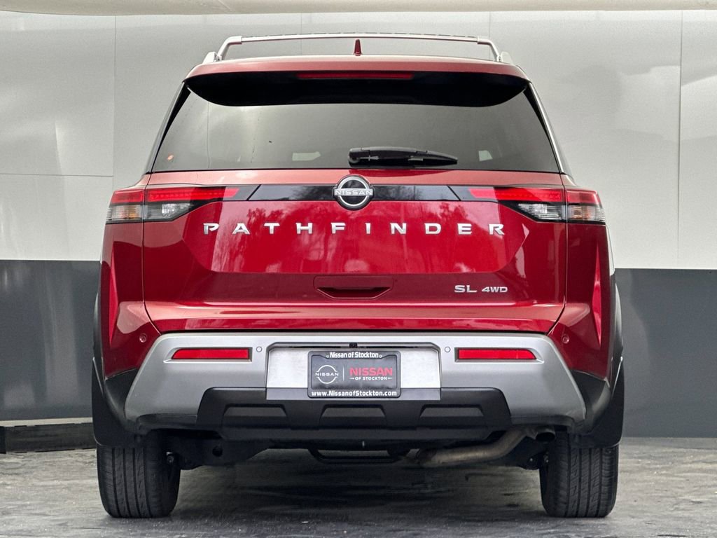 Used 2024 Nissan Pathfinder SL image 4