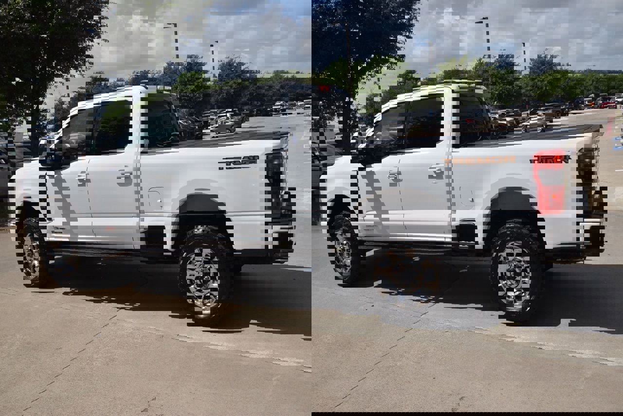 Used 2023 Ford F250 Lariat w/ Lariat Ultimate Package AWD/4WD image 11