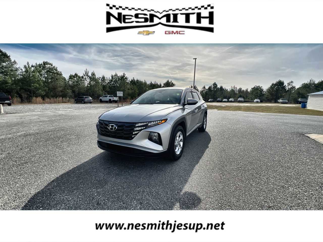 Used 2022 Hyundai Tucson SE image 1