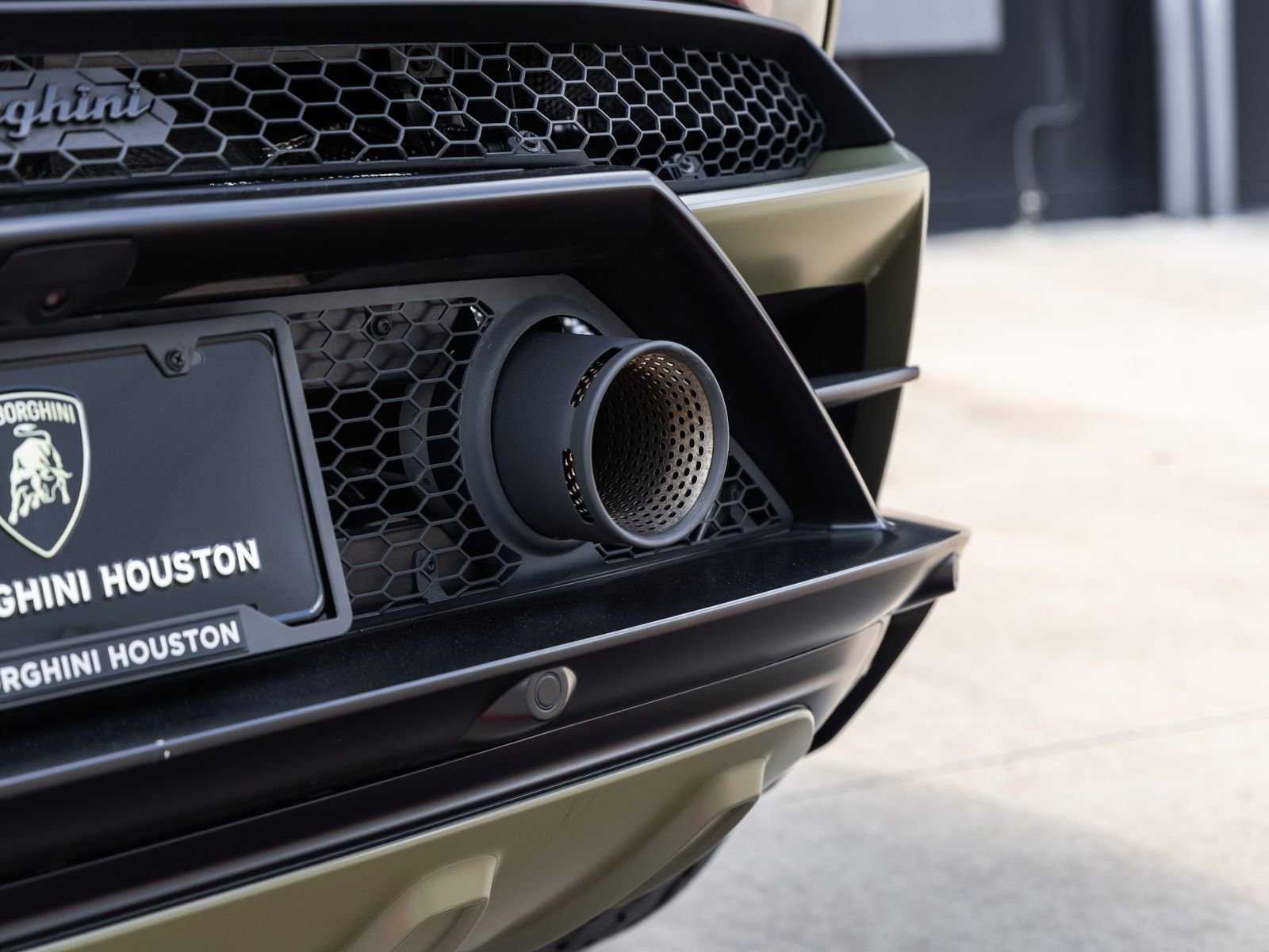 Used 2024 Lamborghini Huracan Sterrato AWD/4WD image 18