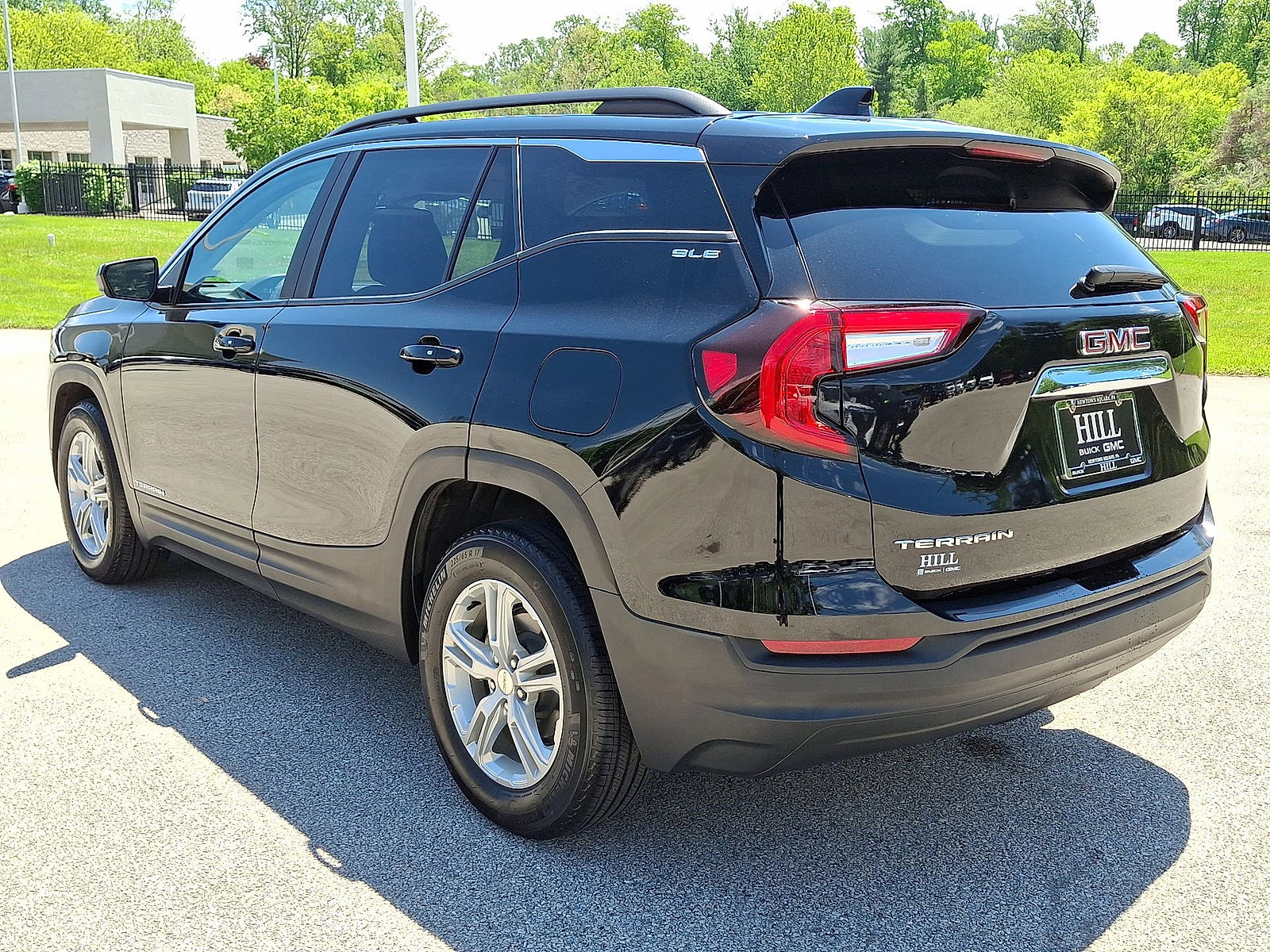 Used 2023 GMC Terrain SLE w/ Driver Convenience Package FWD image 22