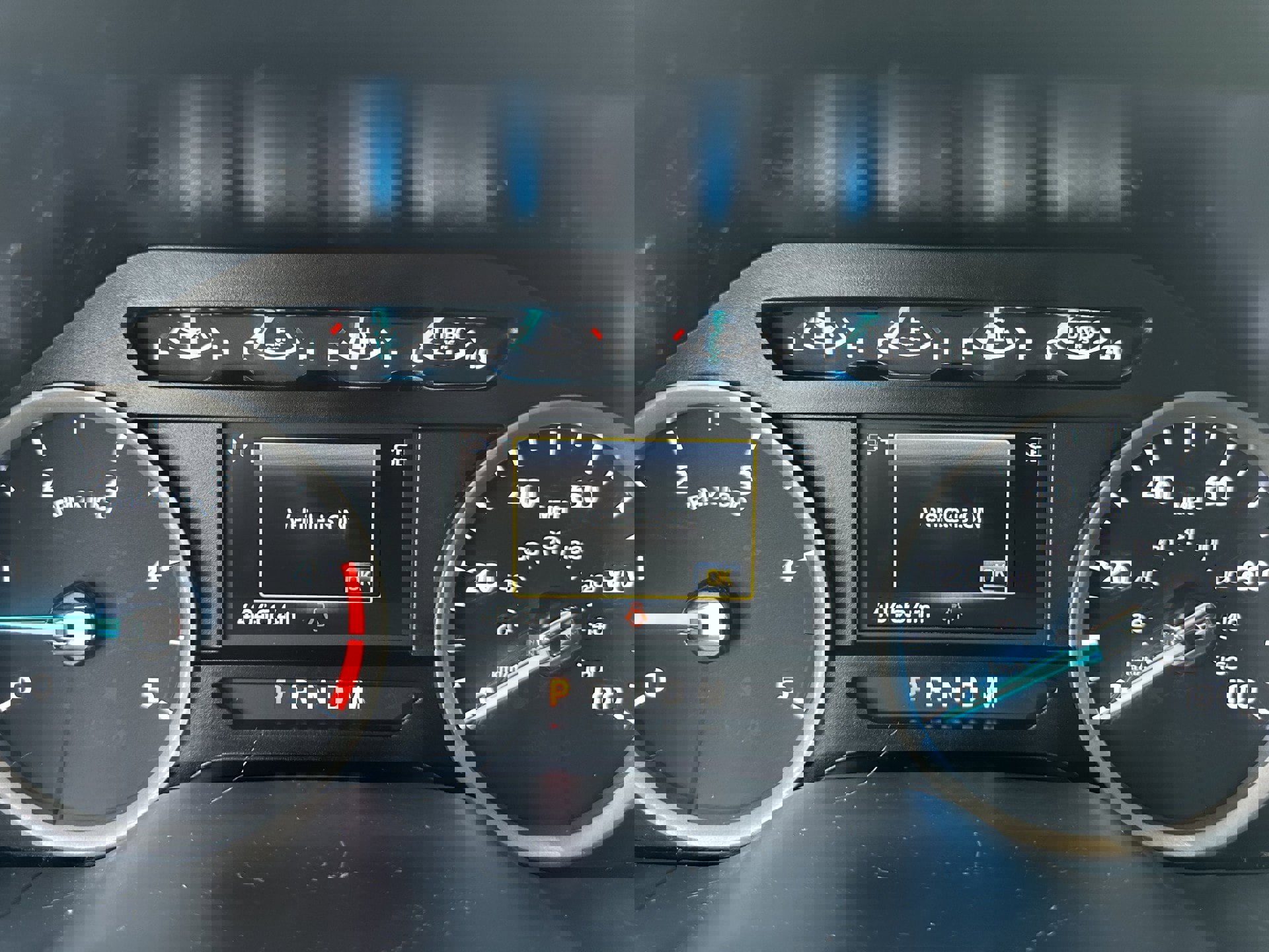 Used 2021 Ford F550 4x4 SuperCab Super Duty w/ XLT Value Package image 17