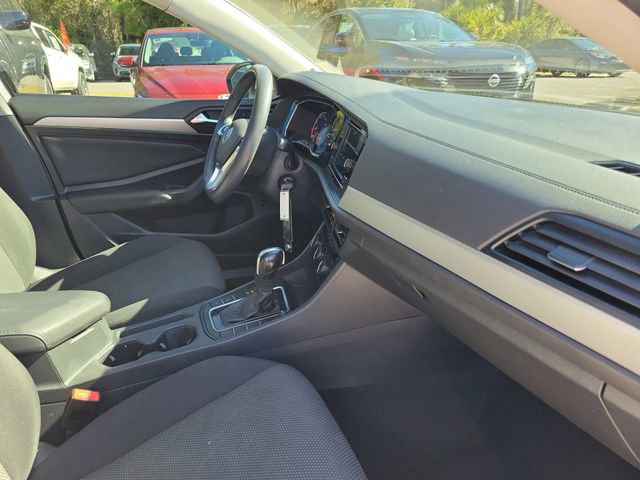 Used 2021 Volkswagen Jetta SE image 29