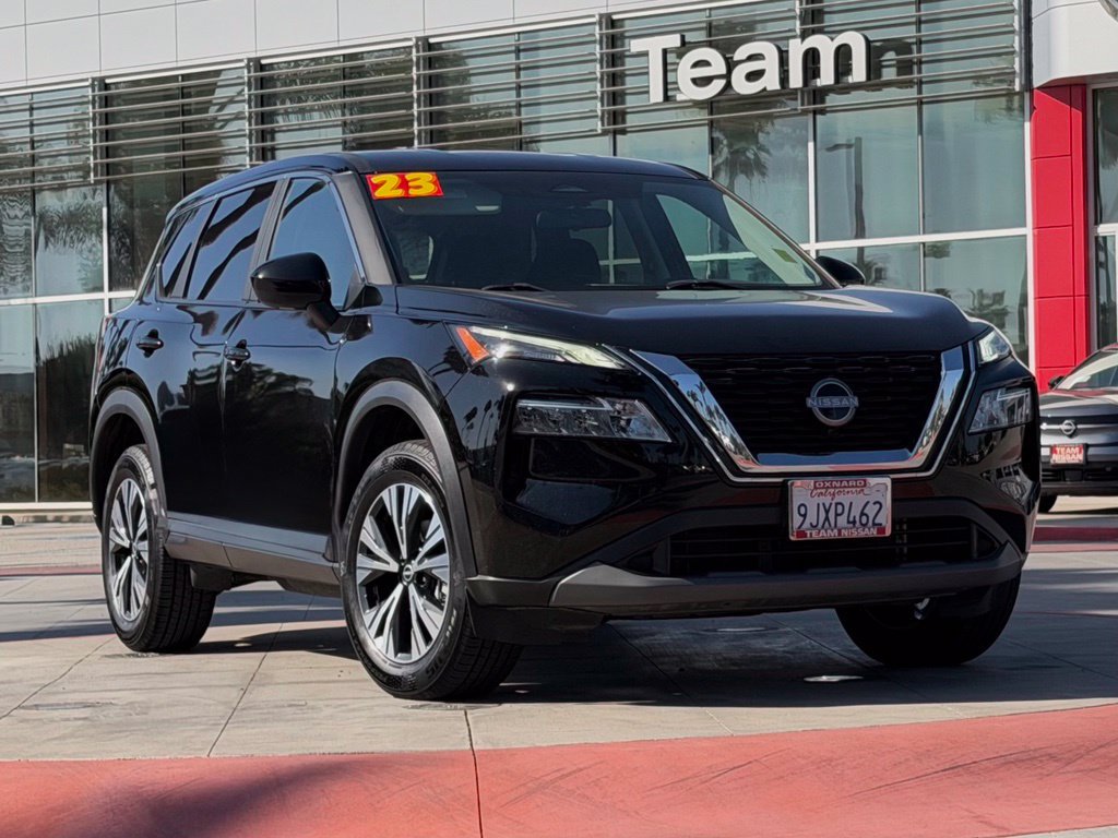Certified 2023 Nissan Rogue SV FWD image 2
