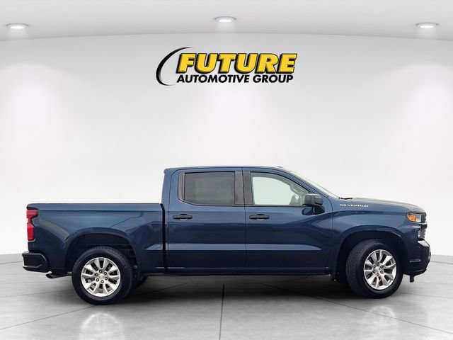 Used 2021 Chevrolet Silverado 1500 Custom image 3
