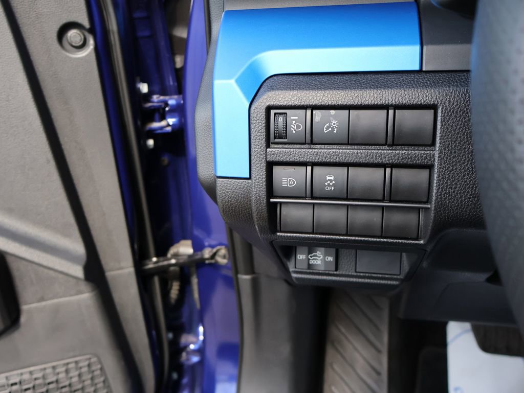 Used 2025 Toyota Tacoma TRD Off-Road image 37