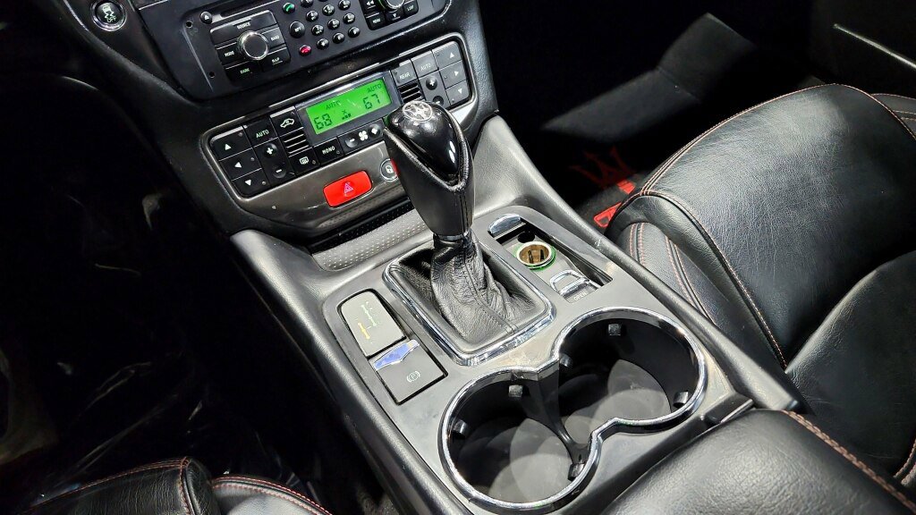 Used 2014 Maserati GranTurismo Convertible RWD image 18