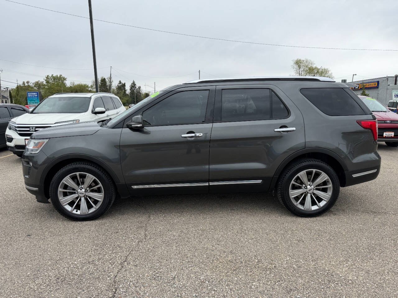 Used 2018 Ford Explorer Limited AWD/4WD image 2