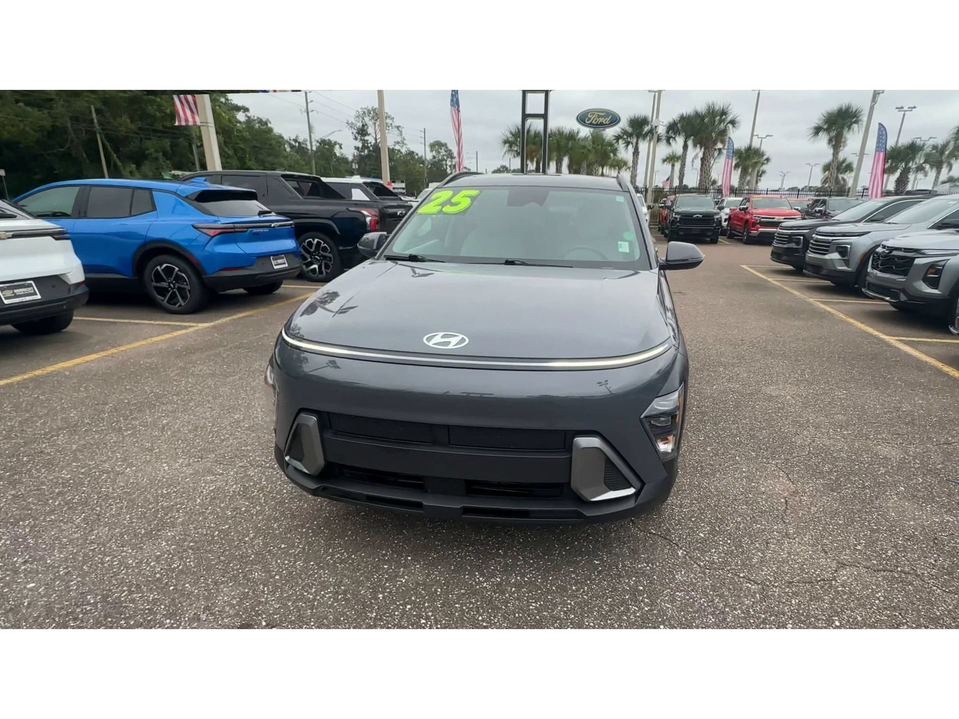 Used 2025 Hyundai Kona SEL FWD image 7