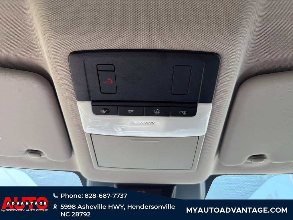 Used 2025 Nissan Rogue SV AWD/4WD image 23