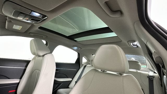 Used 2023 Hyundai Sonata SEL w/ Convenience Package FWD image 12