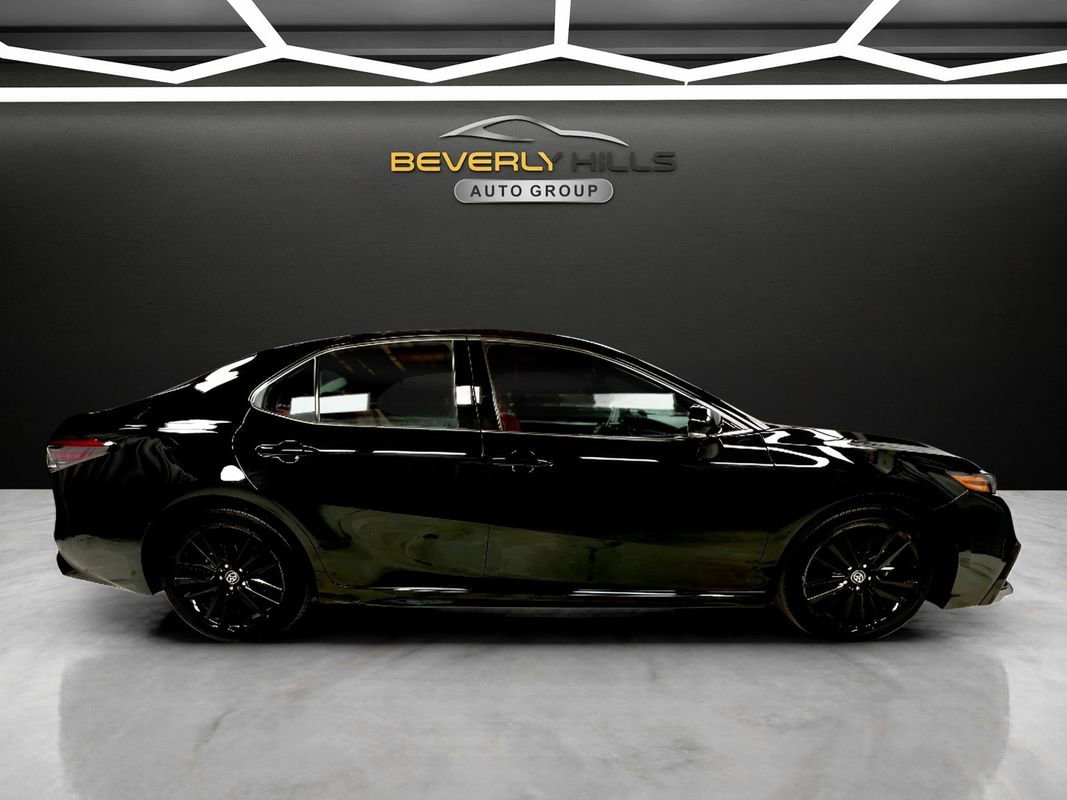 Used 2023 Toyota Camry XSE image 6