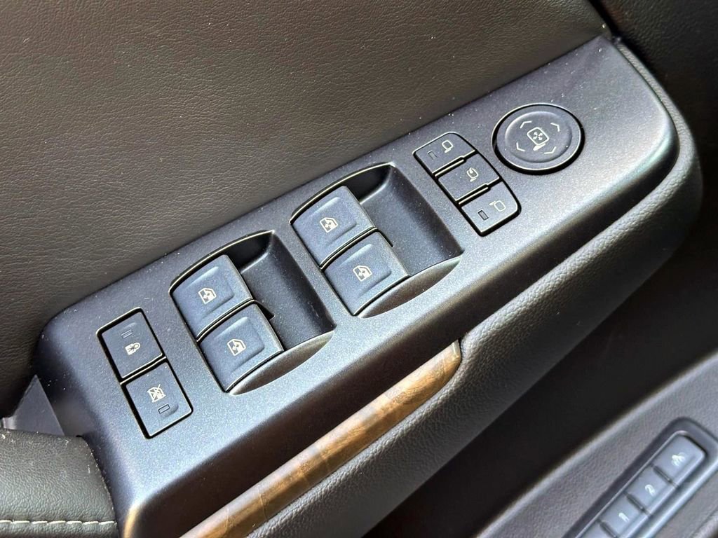 Used 2018 GMC Yukon Denali w/ Denali Ultimate Package image 21