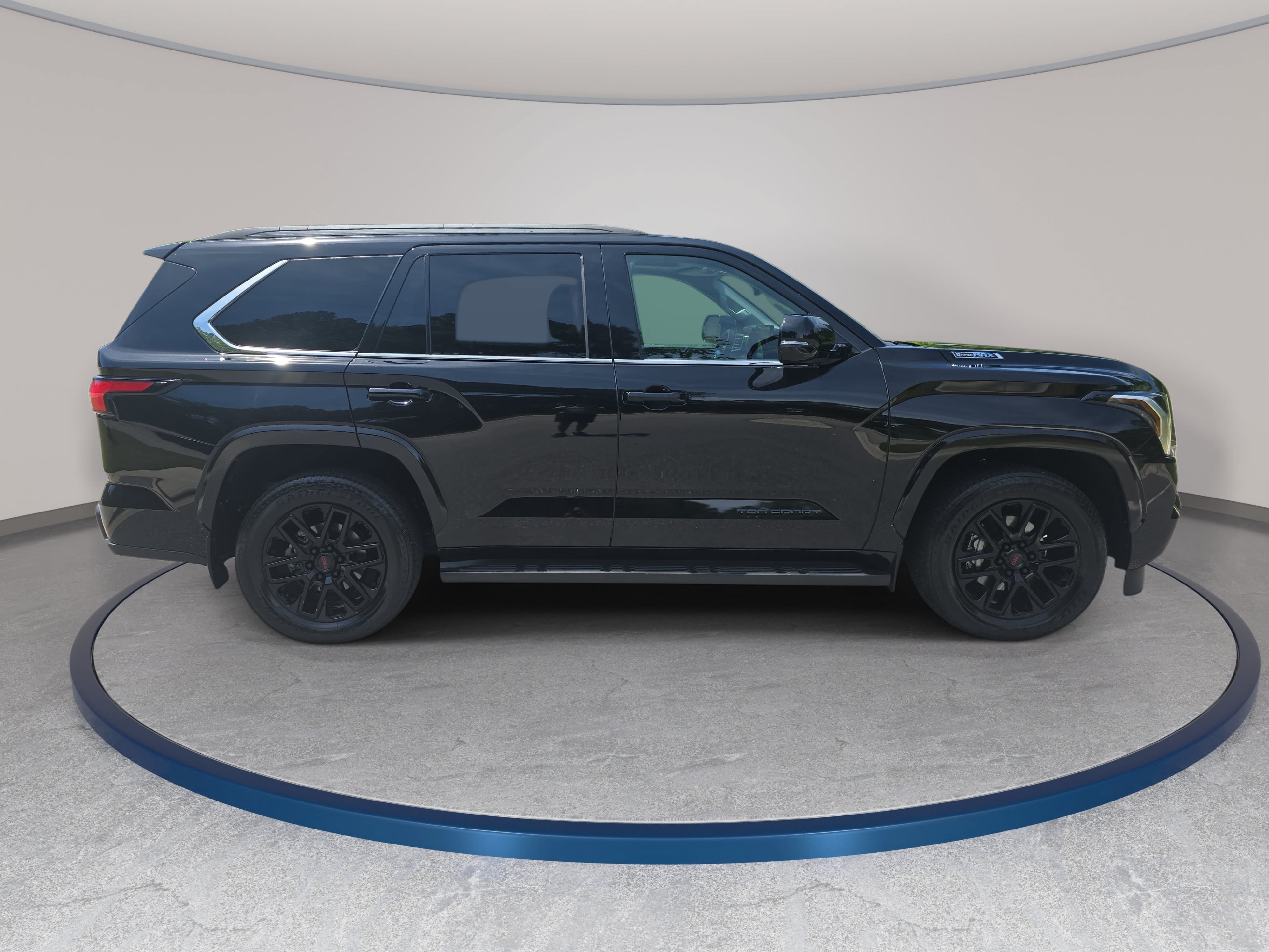 Used 2023 Toyota Sequoia SR5 w/ SR5 Premium Package RWD image 4