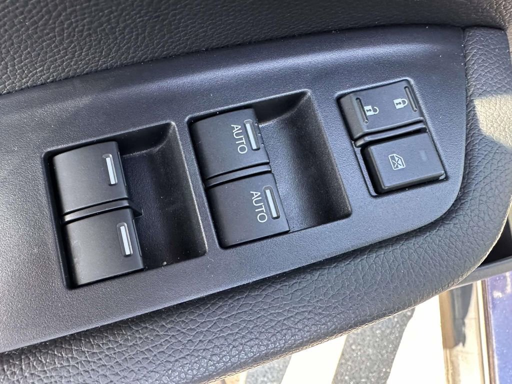 Used 2025 Honda Passport EX-L image 9