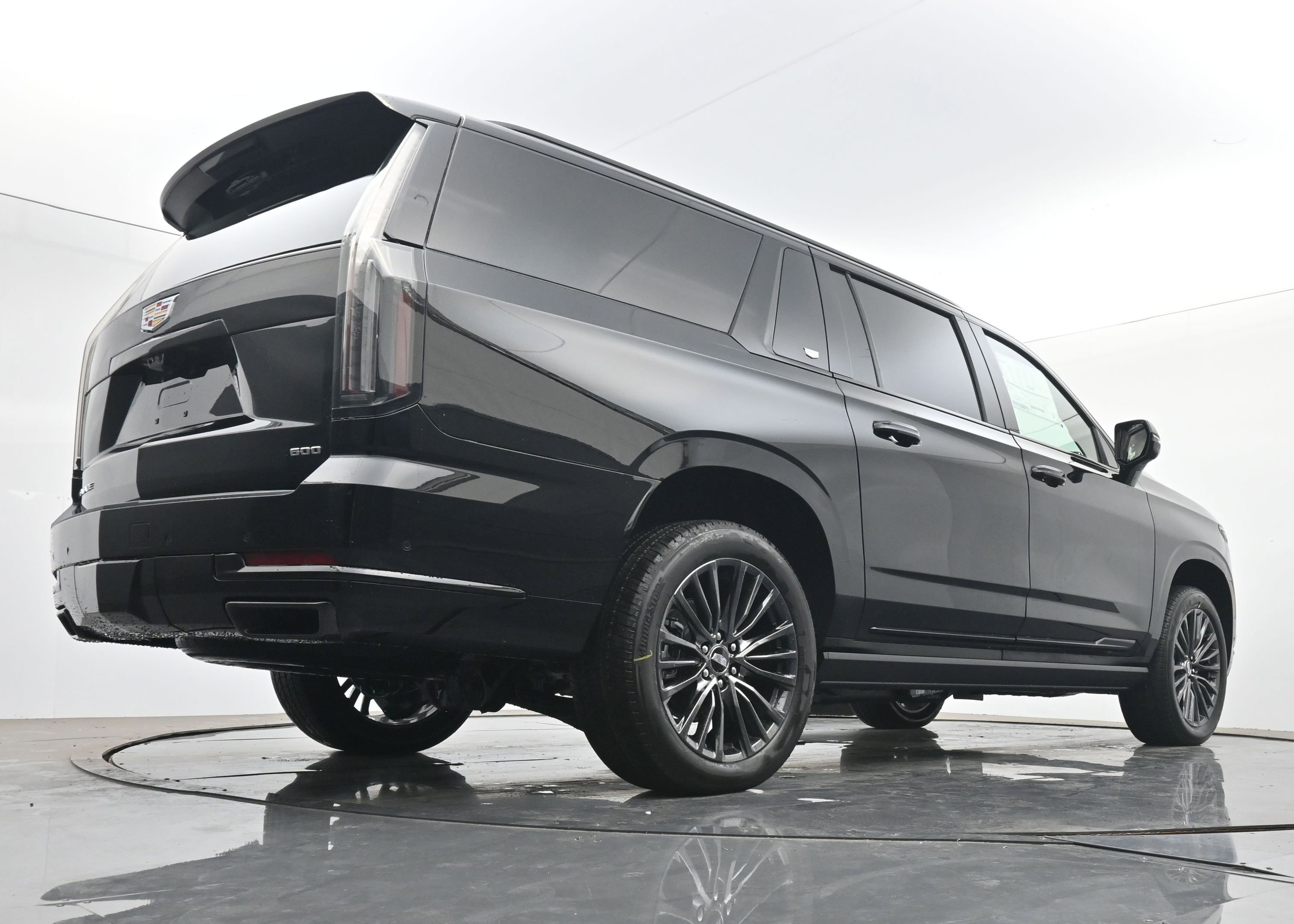 New 2026 Cadillac Escalade ESV Platinum Sport AWD/4WD image 19