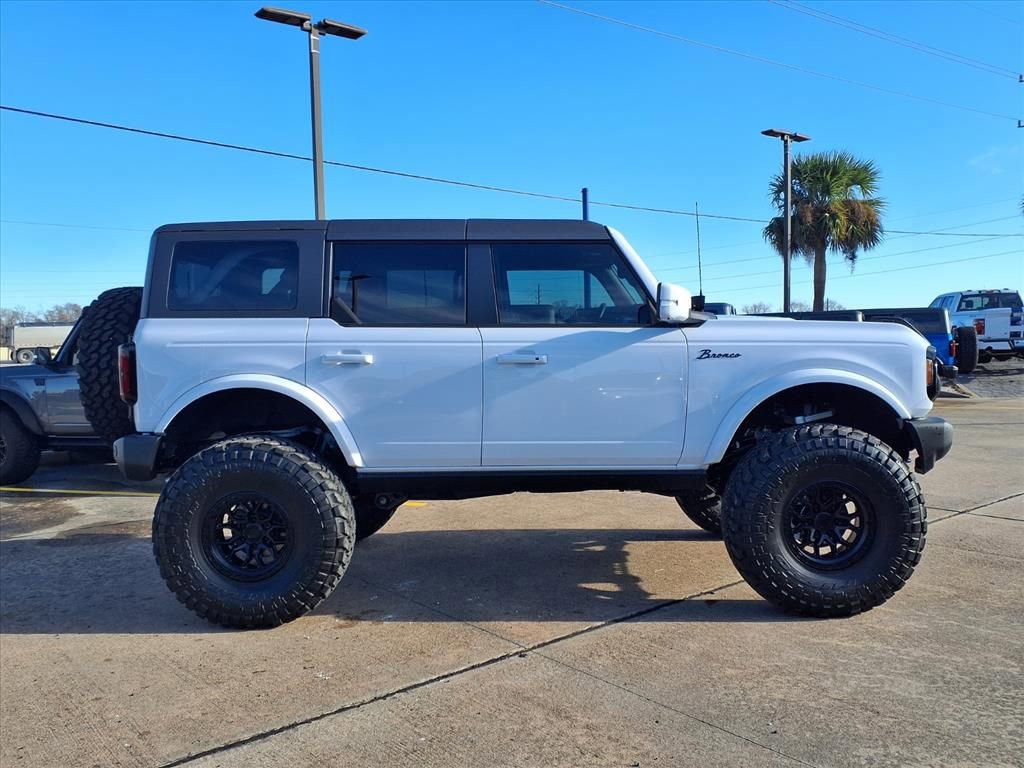 New 2025 Ford Bronco Outer Banks image 8