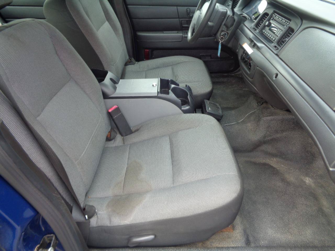 Used 2010 Ford Crown Victoria Police Interceptor RWD image 26