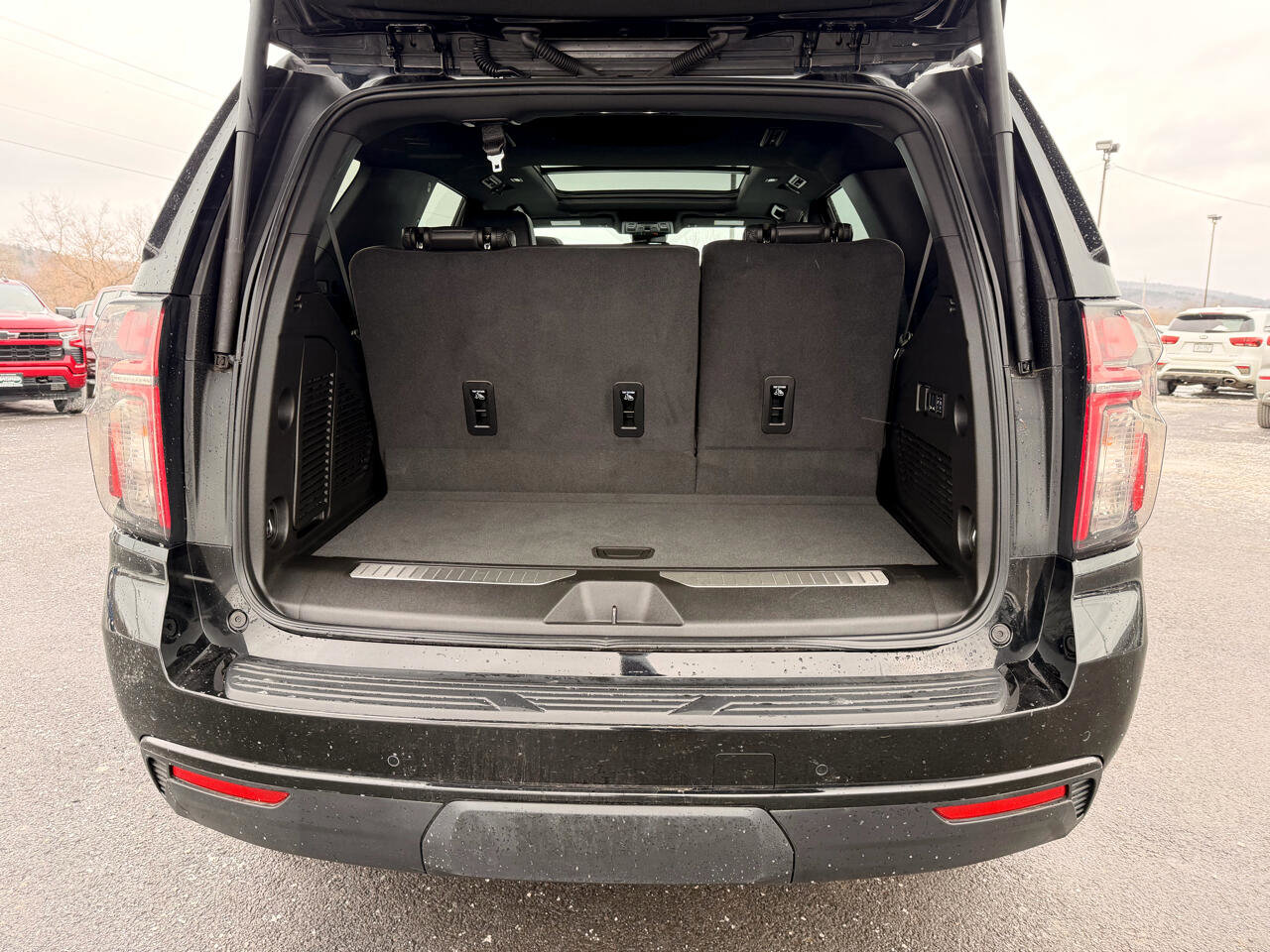 Used 2024 Chevrolet Tahoe Z71 image 33