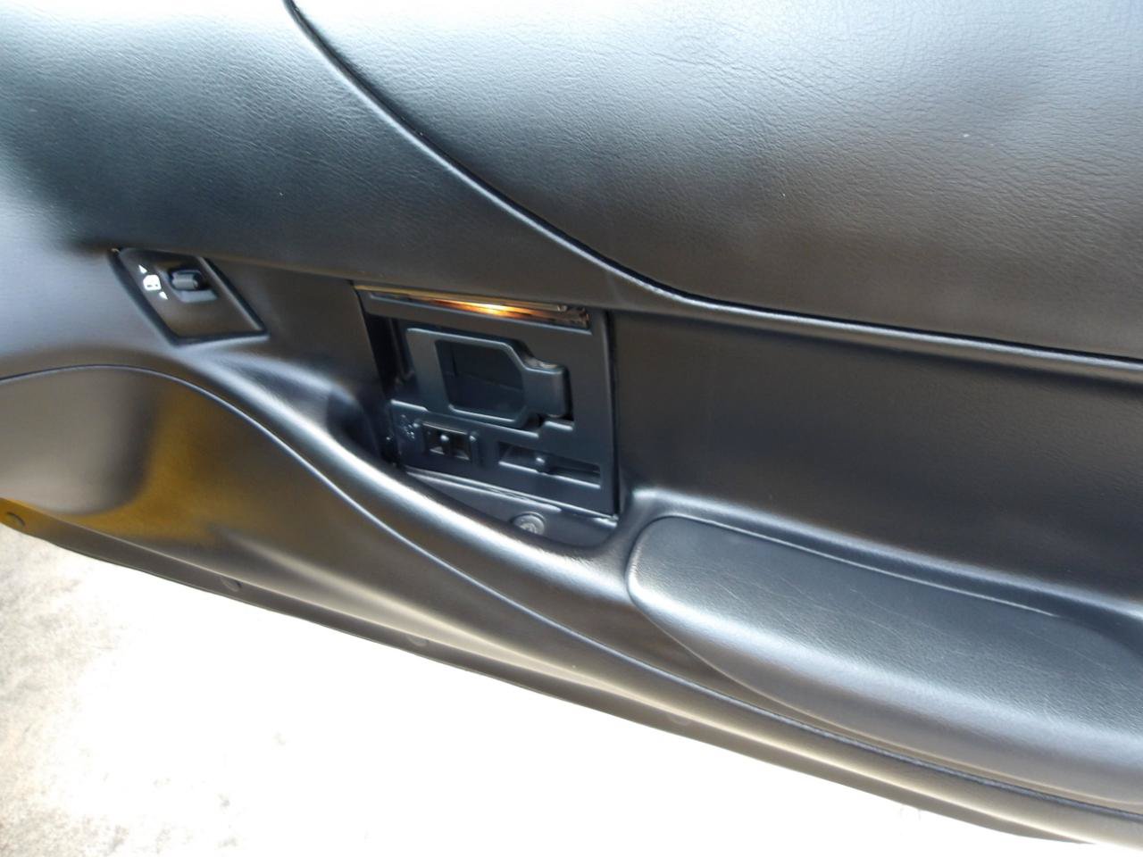 Used 1996 Chevrolet Corvette Coupe RWD image 7