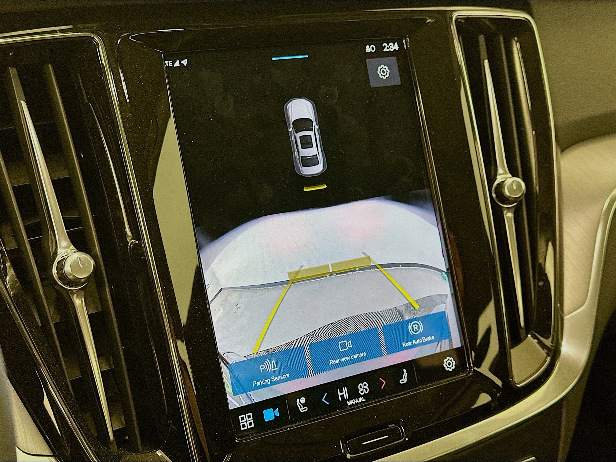 Used 2025 Volvo S60 B5 Core image 23