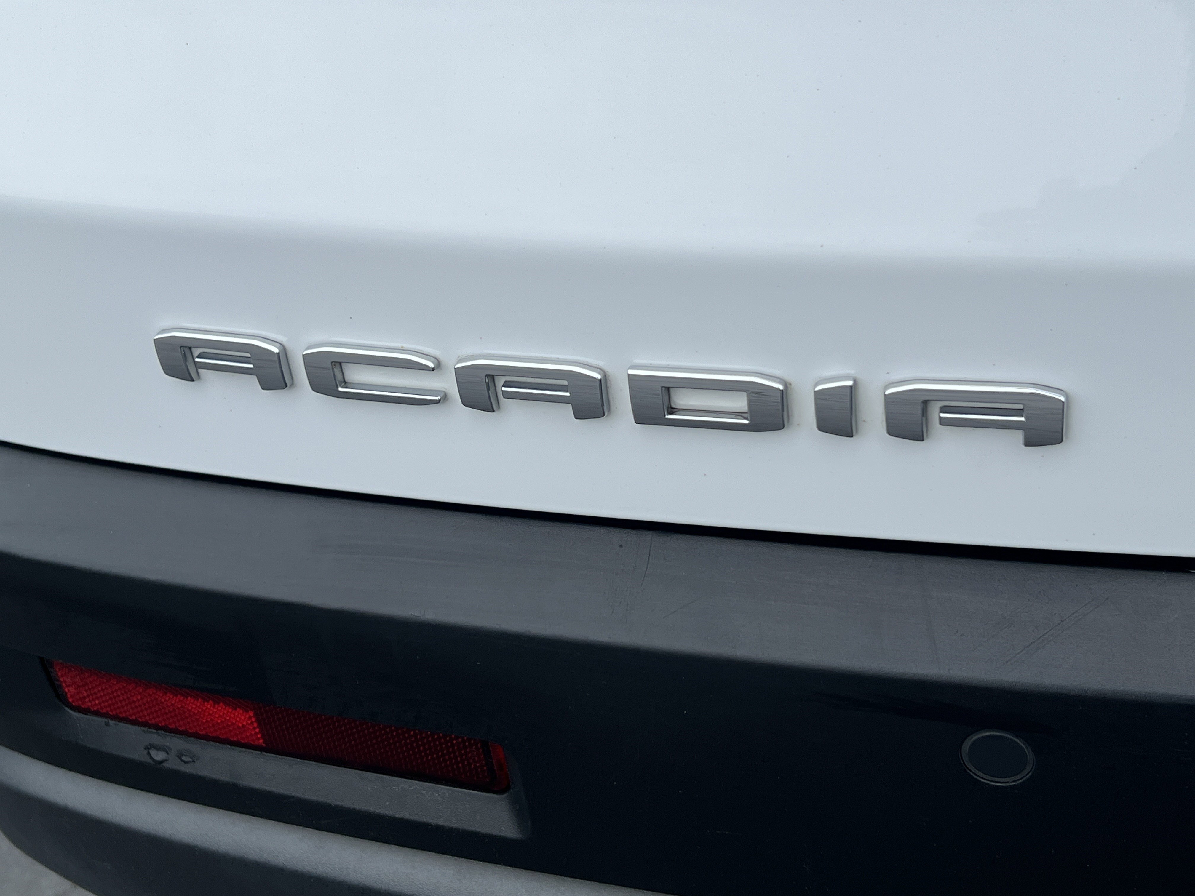 Used 2023 GMC Acadia AT4 AWD/4WD image 9