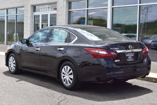 Used 2018 Nissan Altima 2.5 S w/ S Convenience Package FWD image 6